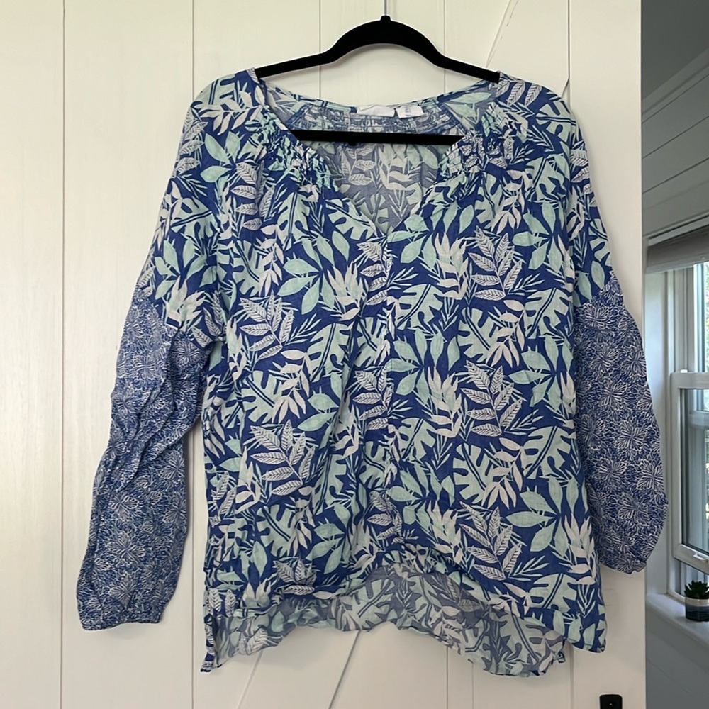 Sigrid Olsen 100% Linen long-sleeved top-so flattering and airy! Size L